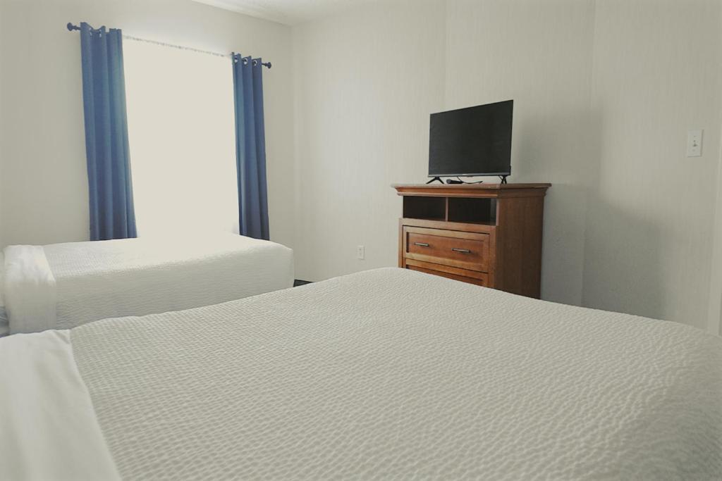 Host Inn An All Suites Hotel Wilkes-Barre Exterior photo