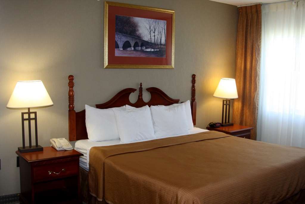 Host Inn An All Suites Hotel Wilkes-Barre Room photo