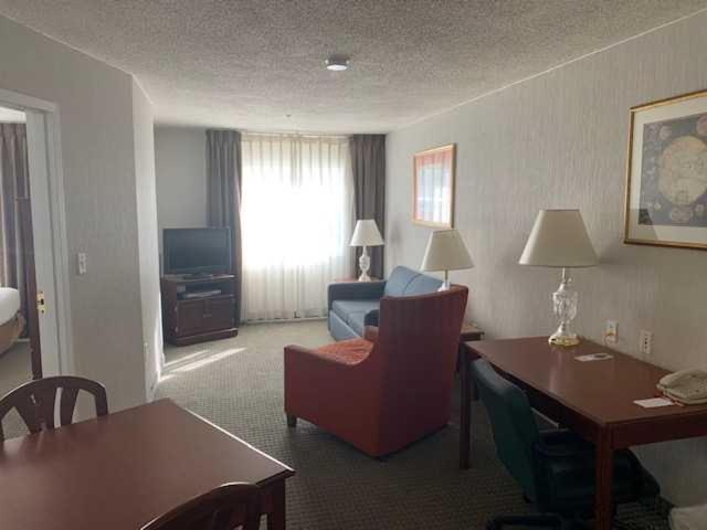 Host Inn An All Suites Hotel Wilkes-Barre Exterior photo