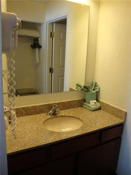 Host Inn An All Suites Hotel Wilkes-Barre Exterior photo
